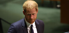 Le prince Harry, comédien et martyr