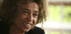 Angela Davis : pionnière du féminisme noir