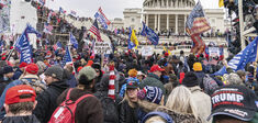 Après l’assaut du Capitole, le spectre d’une “déconsolidation démocratique” aux États-Unis
