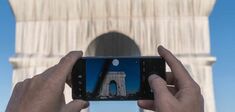Les smartphones ont-ils tué l’Arc de triomphe emballé ?