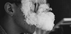 “Pour moi, fumer est devenu une manière de rester auprès de moi-même sans y être totalement”