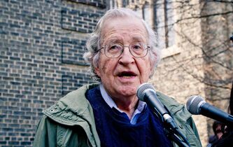 Rencontre avec Noam Chomsky