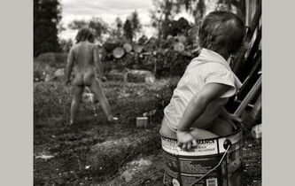 Couches pour bébé : quand le soin détruit aussi la planète