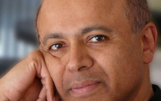 Abraham Verghese. Il préfère l’éthique à la technique