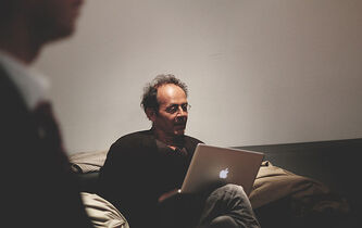 Bernard Stiegler : “Repenser une politique industrielle à l’ère de l’Anthropocène et de l’automatisation”