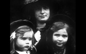 “Parlez-moi de votre mère” : les philosophes sur le divan