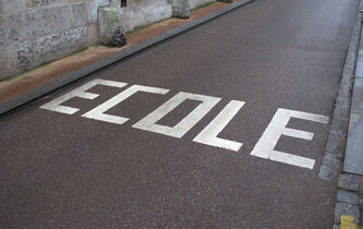 Un professeur de philosophie suspendu pour apologie du terrorisme: l'Éducation nationale en première ligne