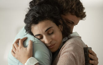 “Les Choses qu’on dit, les choses qu’on fait” : quand Emmanuel Mouret mime René Girard