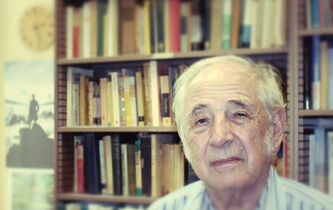 John Searle. « La distinction entre corps et esprit est un faux problème »