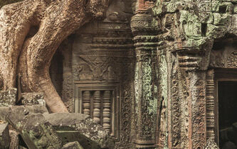 “Une Histoire universelle des ruines”, d’Alain Schnapp / “Ruines”, de Josef Koudelka