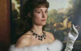 “Corsage” de Marie Kreutzer : contraindre le corps féminin