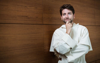 Adrien Candiard, un prêtre face au fanatisme