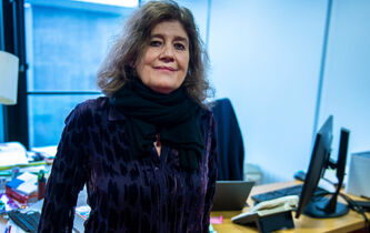 Dominique Simonnot : “Nulle part est écrit que les détenus doivent être punis dans leur chair”