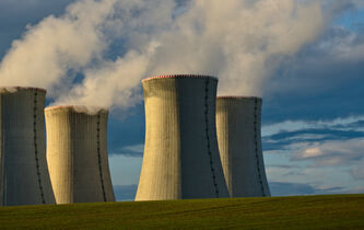Civil ou militaire : le nucléaire en question
