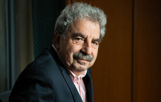 Francis Wolff : “Je suis en colère contre les ‘antivax’, qui accroissent l’irrationnalisme et l’anti-humanisme”