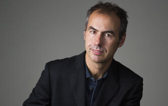 Guillaume le Blanc : “Accepter la vaccination, c’est assumer l’intégralité de nos vulnérabilités”