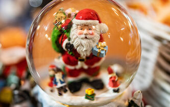 Noël, une fable “régressive” et “sans importance” ?