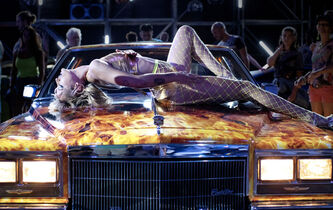 “Titane”, une Palme d’or critique du transhumanisme